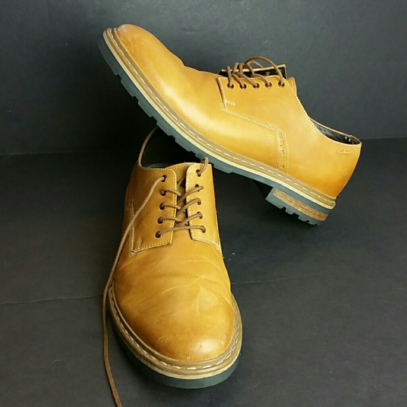 clarks mens yellow